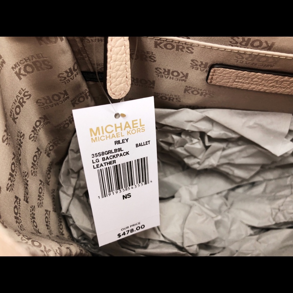 Gaby’sBags-Michael Kors Large Backpack Stud Pink - Picture 7 of 8